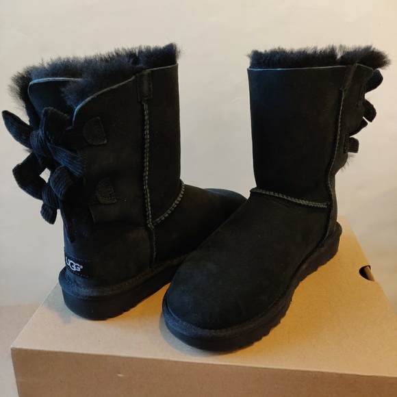 ugg genuine twinface sheepskin & shearling bailey bow corduroy boot